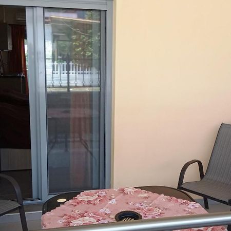 Villa Georgia Beach 네오스마르마라스 외부 사진